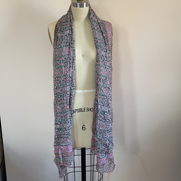 Patterned scarf - Picture 3 of 3